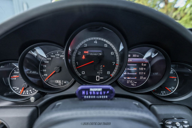 Used 2014 Porsche 911 Turbo S AWD/4WD image 21