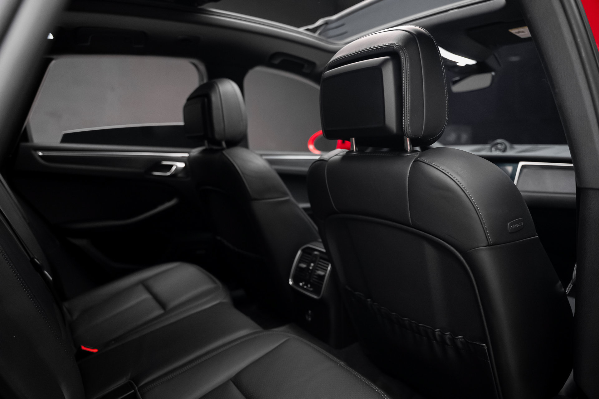 Used 2022 Porsche Macan GTS AWD/4WD image 72