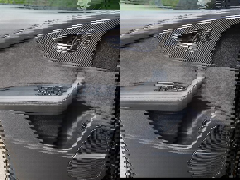 Used 2022 Audi RS Q8 image 32