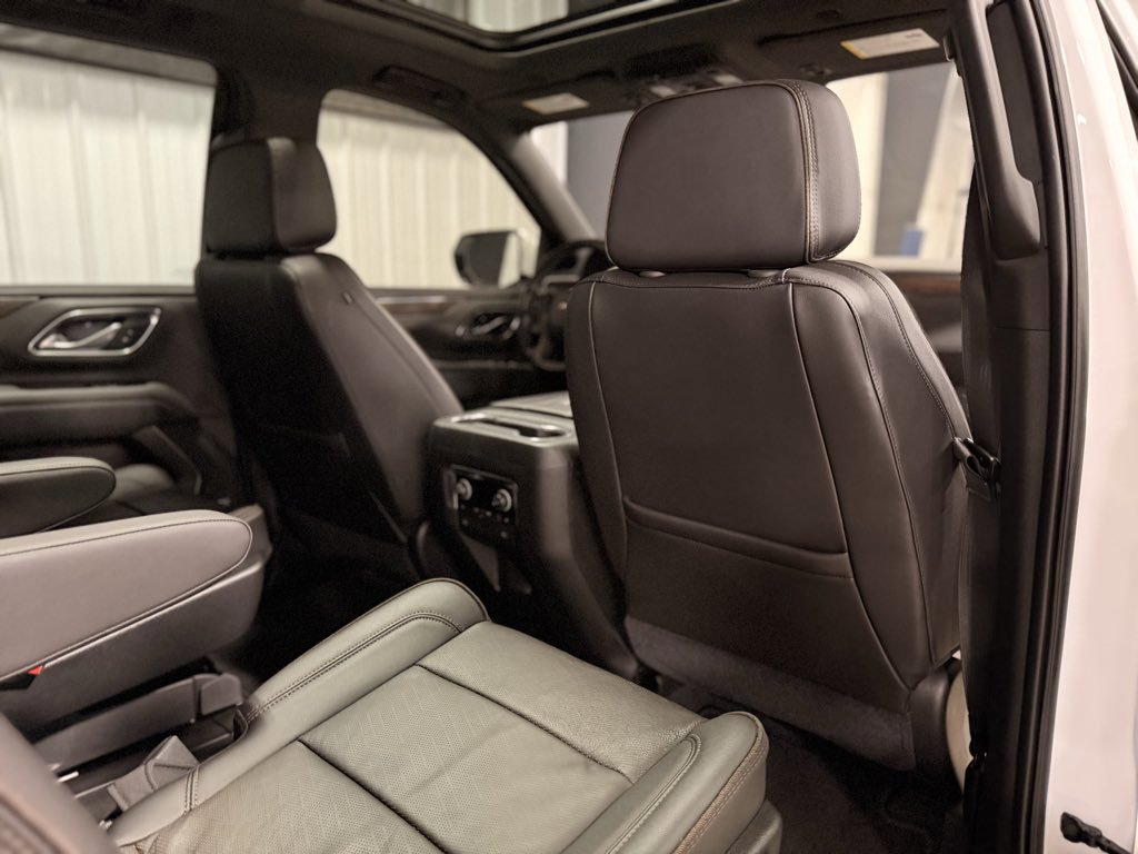 Used 2021 Chevrolet Tahoe High Country w/ Premium Package AWD/4WD image 25