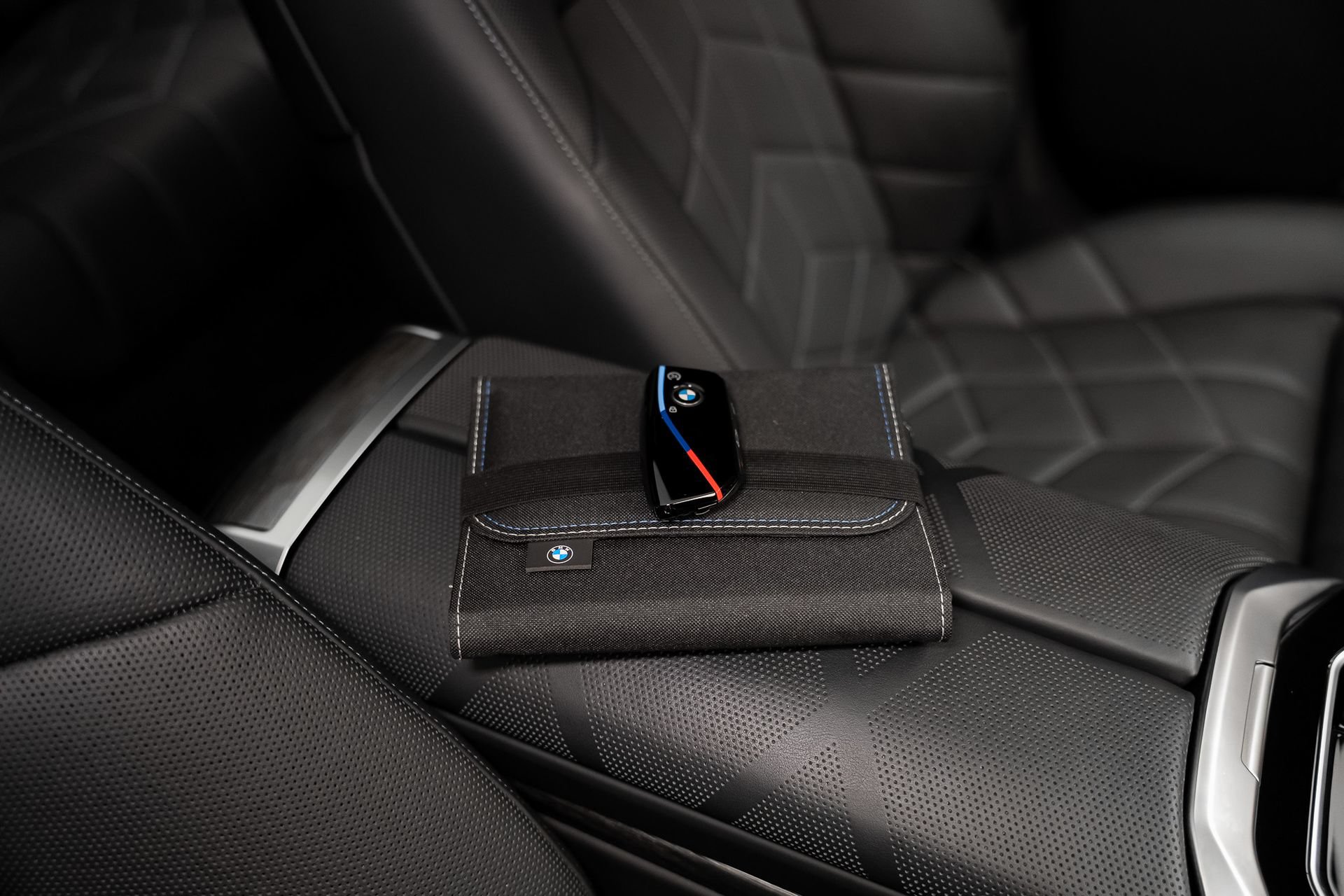 Used 2024 BMW i7 M70 AWD/4WD image 81