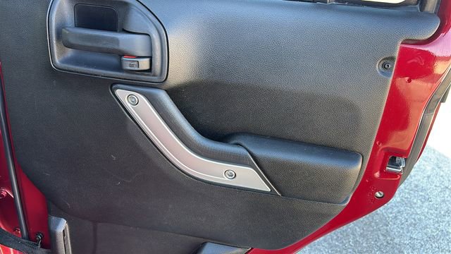 Used 2013 Jeep Wrangler Unlimited Sahara w/ Dual Top Group image 24