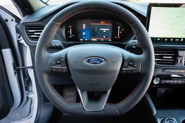 New 2025 Ford Escape ST-Line image 16