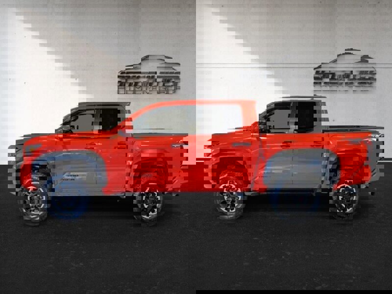 Used 2024 Toyota Tacoma TRD Off-Road image 7