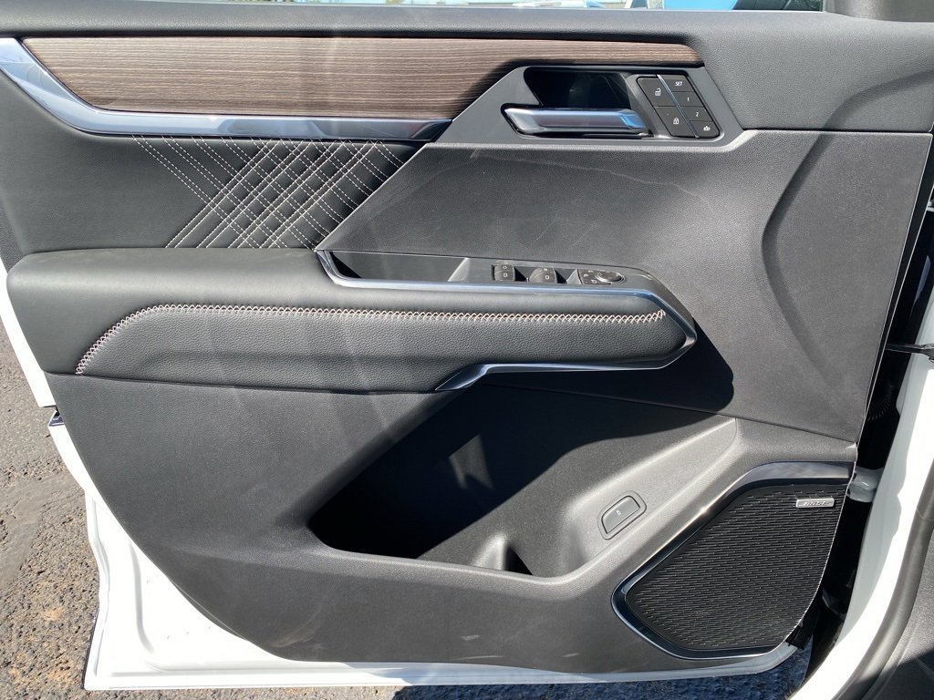 New 2026 GMC Acadia Denali image 41