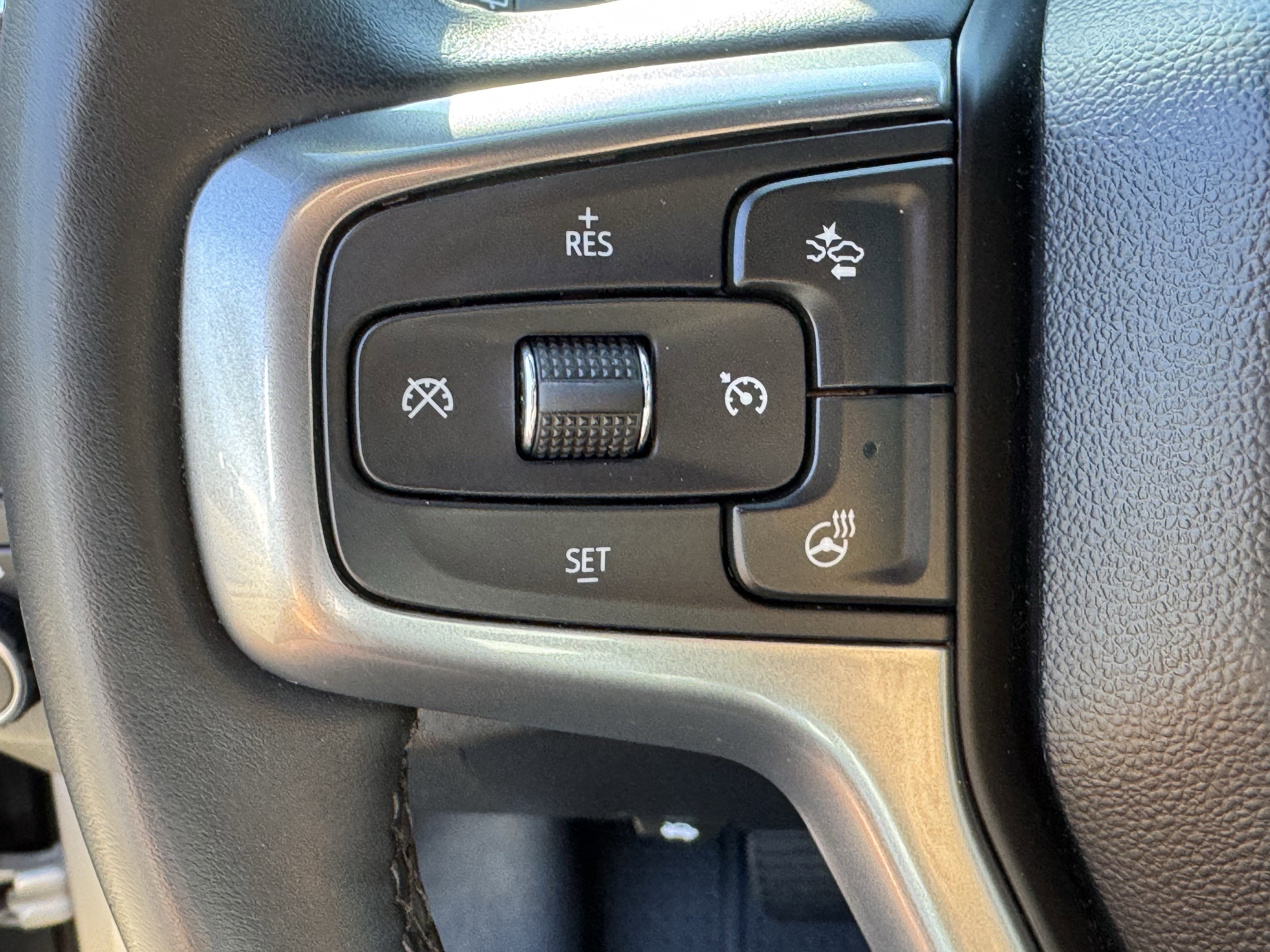 Used 2023 Chevrolet Tahoe Premier AWD/4WD image 24