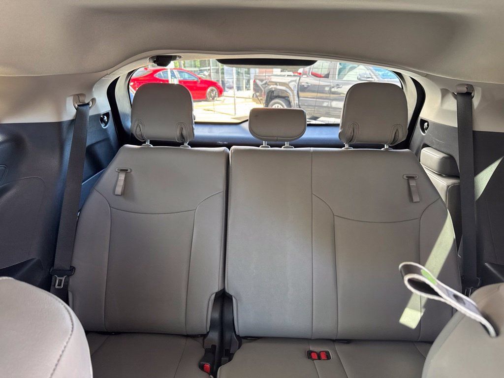 Certified 2026 Toyota Sienna XLE FWD image 18