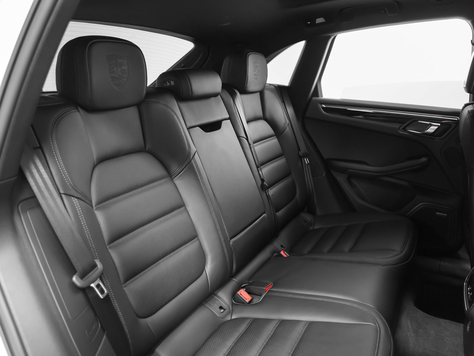 New 2026 Porsche Macan AWD/4WD image 23