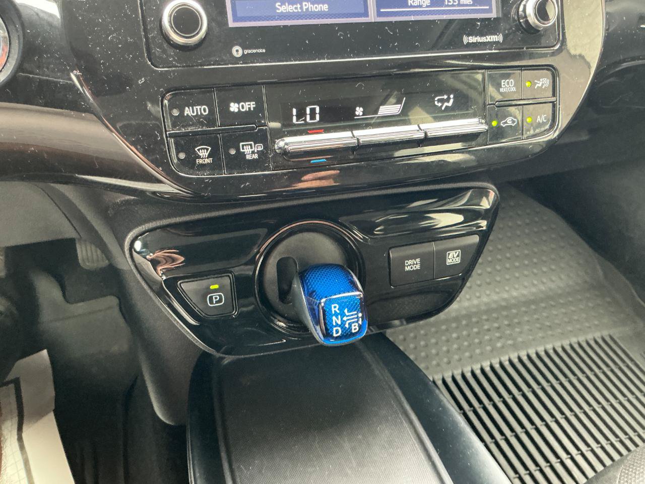 Used 2022 Toyota Prius LE FWD image 14