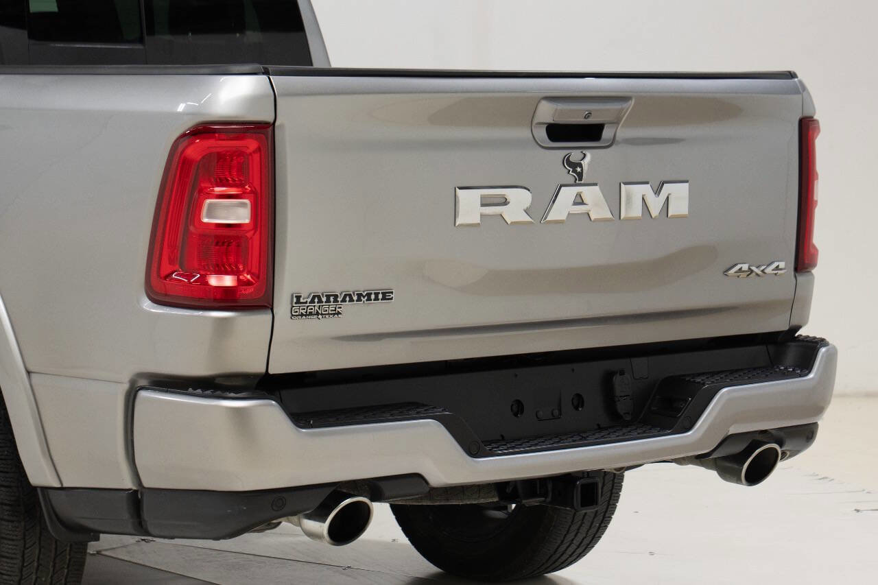 Used 2025 RAM 1500 Laramie w/ Laramie Southwest Edition image 12