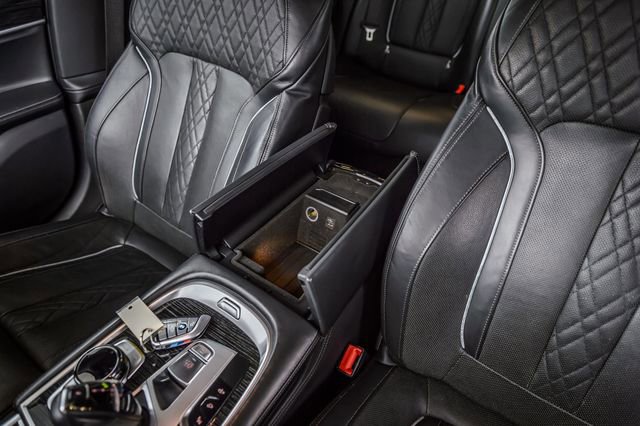 Used 2019 BMW 740i w/ Executive Package image 35