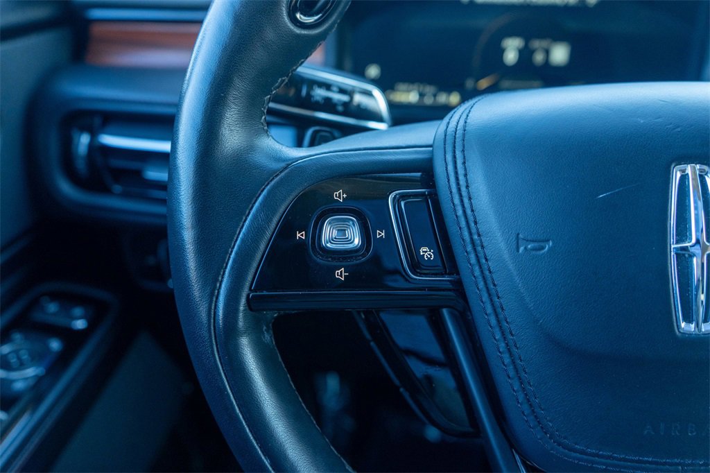 Used 2024 Lincoln Aviator Reserve AWD/4WD image 25