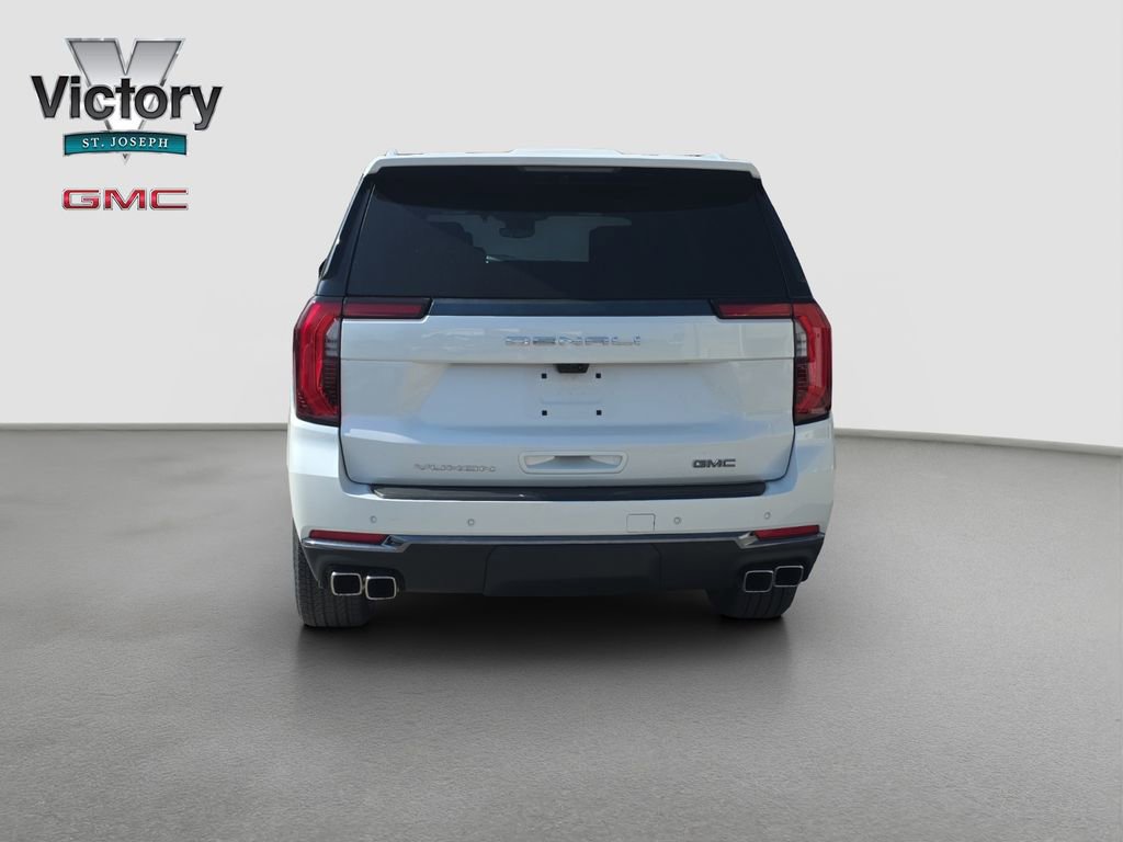 Used 2025 GMC Yukon Denali Ultimate w/ LPO, Floor Liner Package image 16