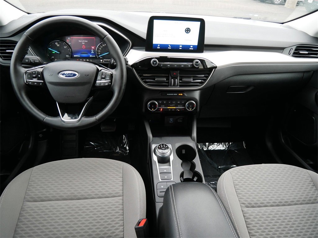 Used 2022 Ford Escape SE w/ Cold Weather Package image 13