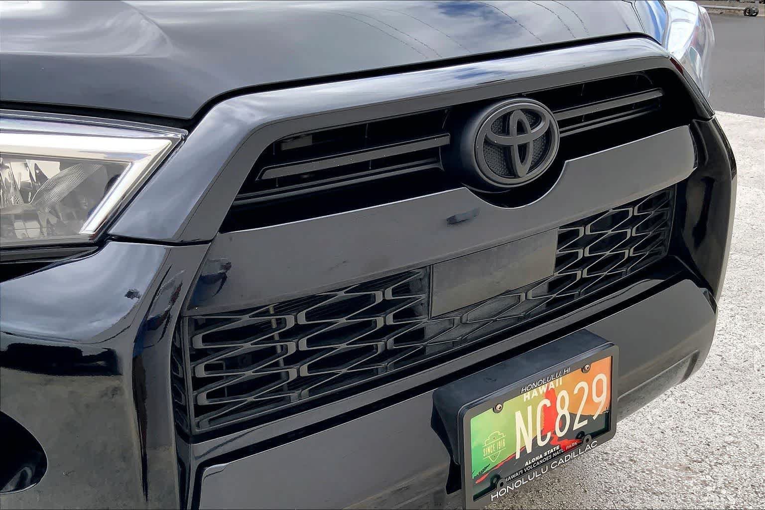 Used 2020 Toyota 4Runner TRD Off-Road AWD/4WD image 33