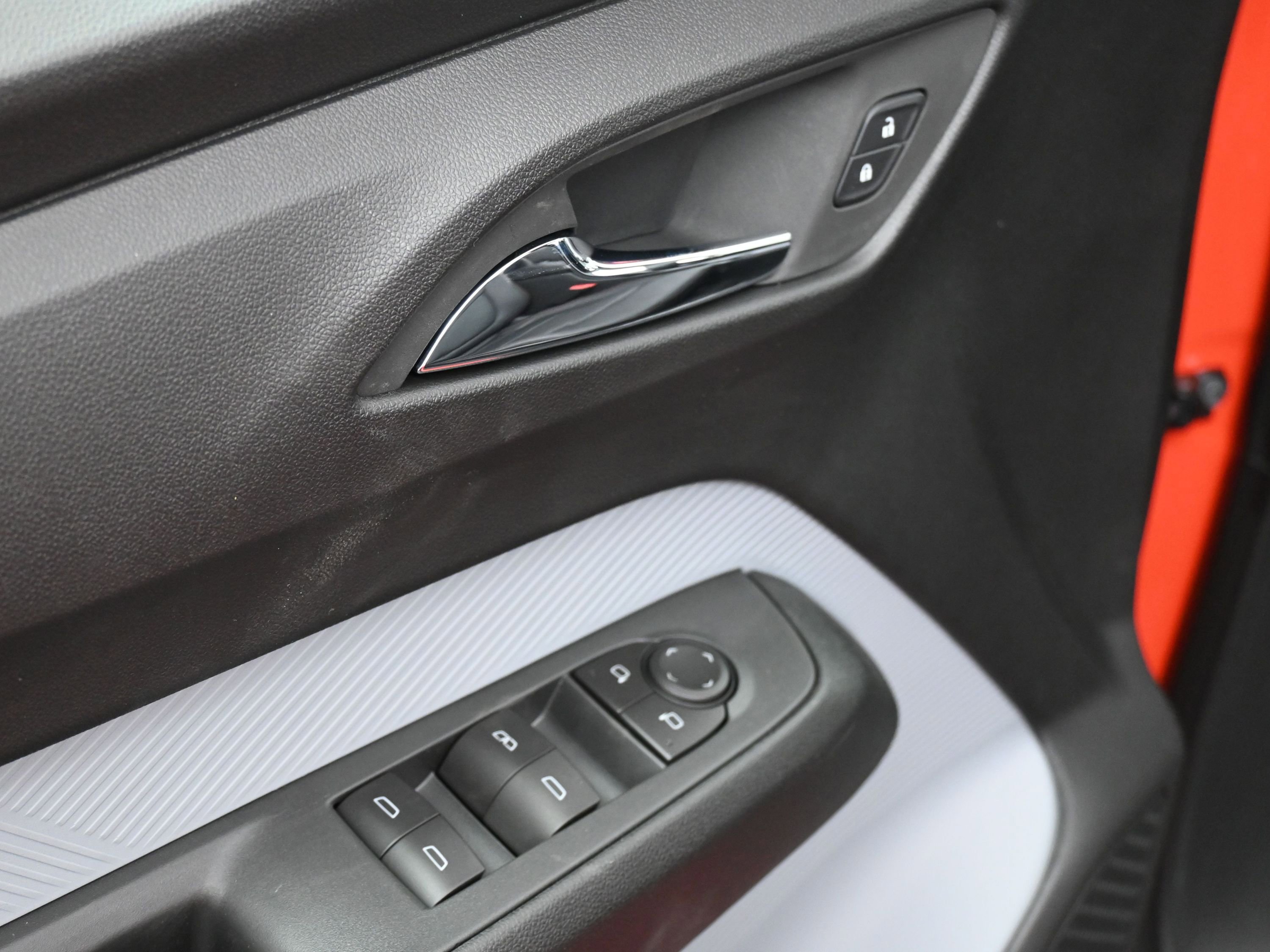 New 2027 Chevrolet Bolt RS w/ Technology Package image 18