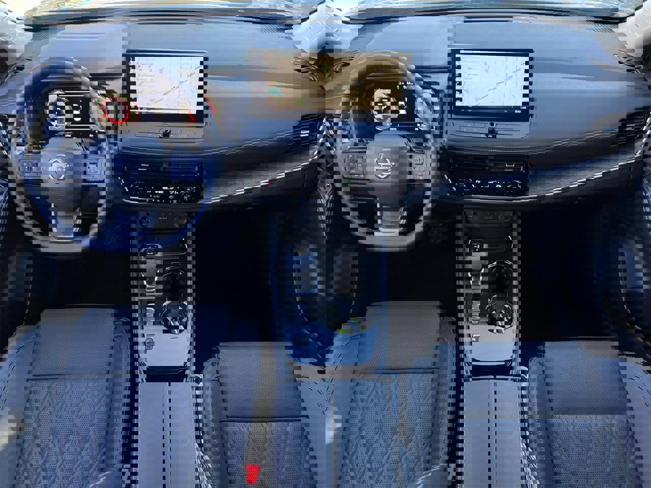 Certified 2025 Nissan Rogue Platinum image 9