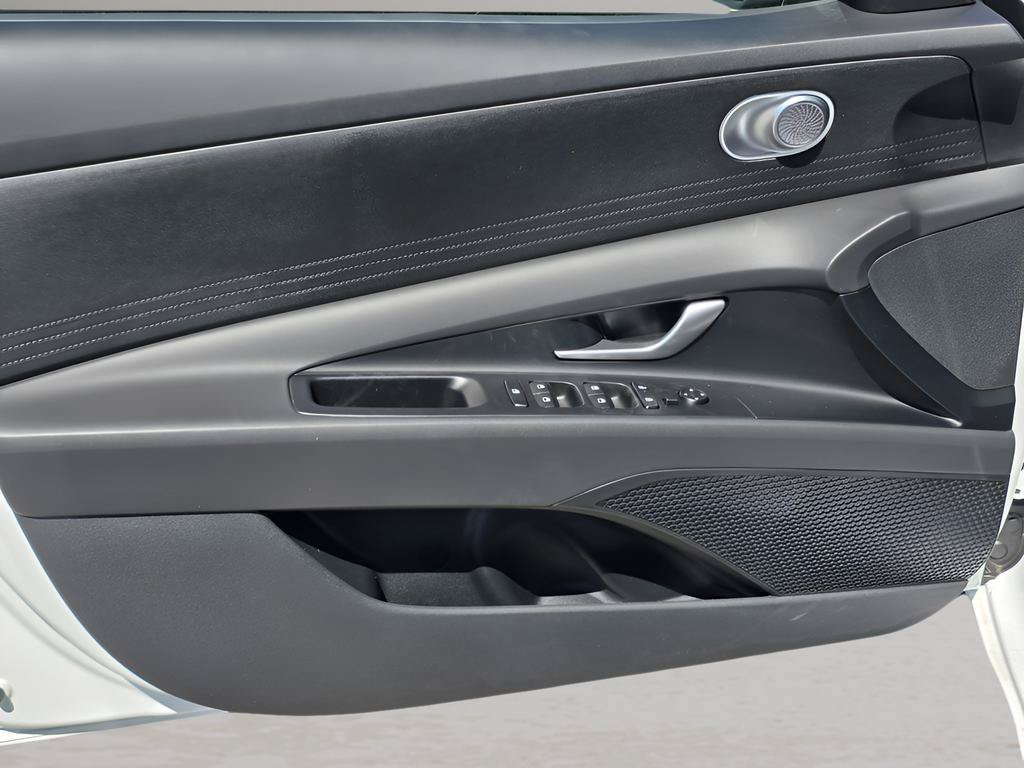 New 2026 Hyundai Elantra SE FWD image 12