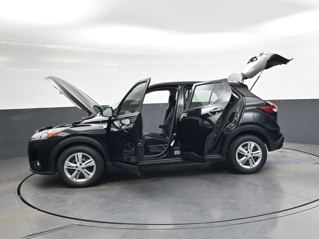 Certified 2025 Nissan Kicks Play S FWD image 44