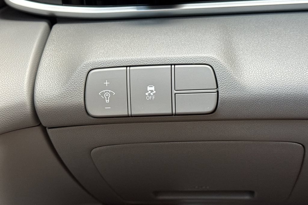 New 2026 Hyundai Elantra SEL Sport Premium FWD image 29