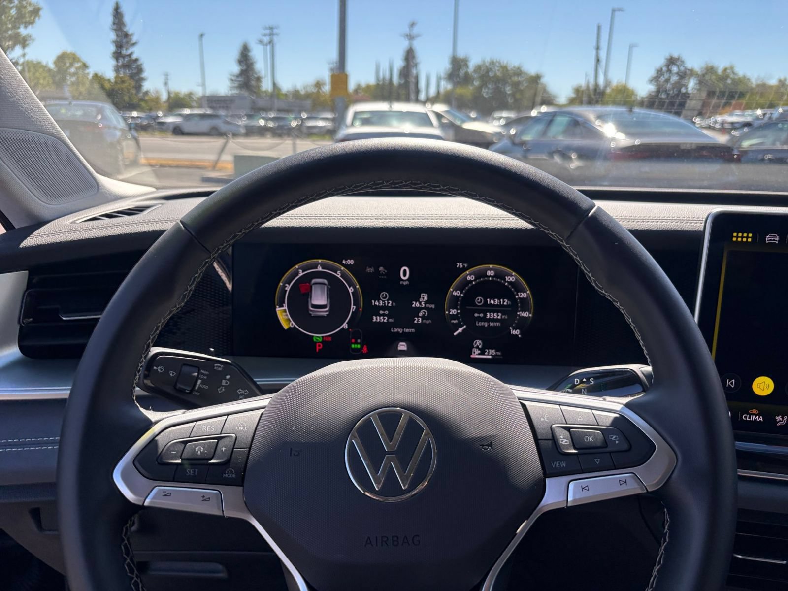 Used 2026 Volkswagen Tiguan SE FWD image 30