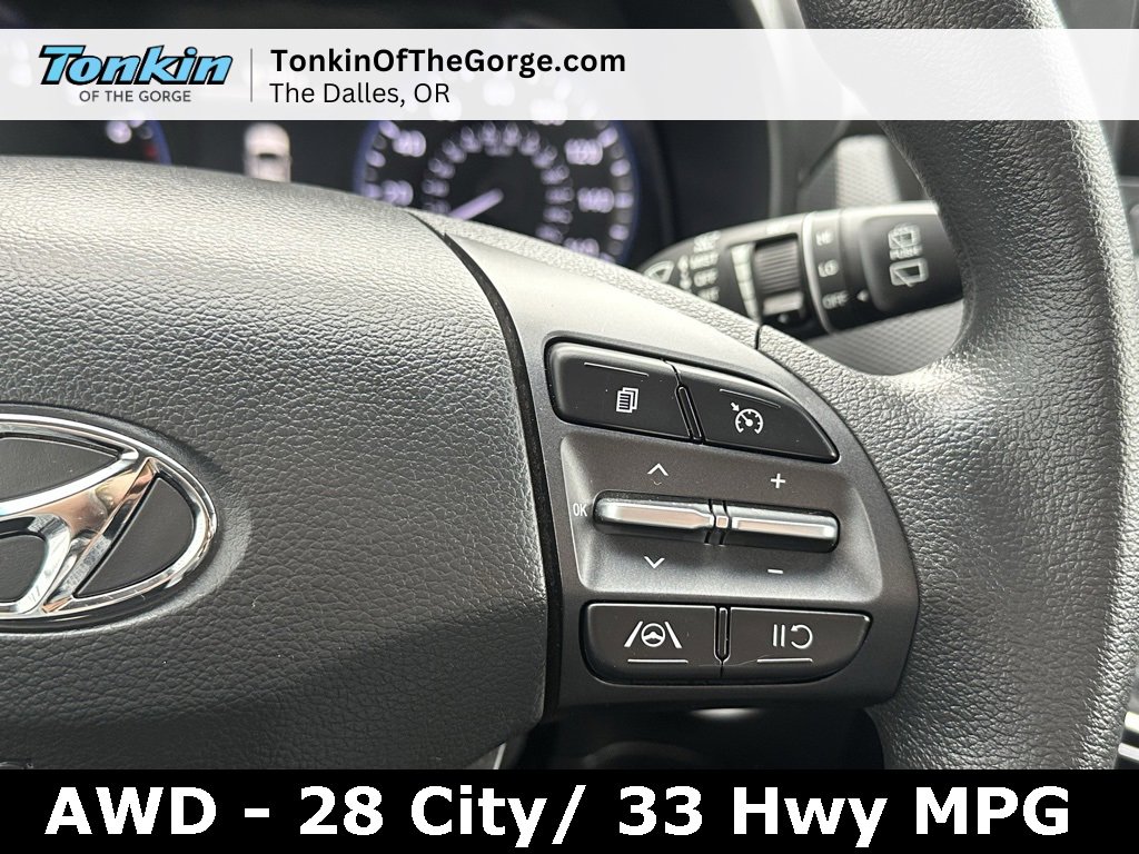 Used 2023 Hyundai Kona SEL w/ Cargo Package image 18