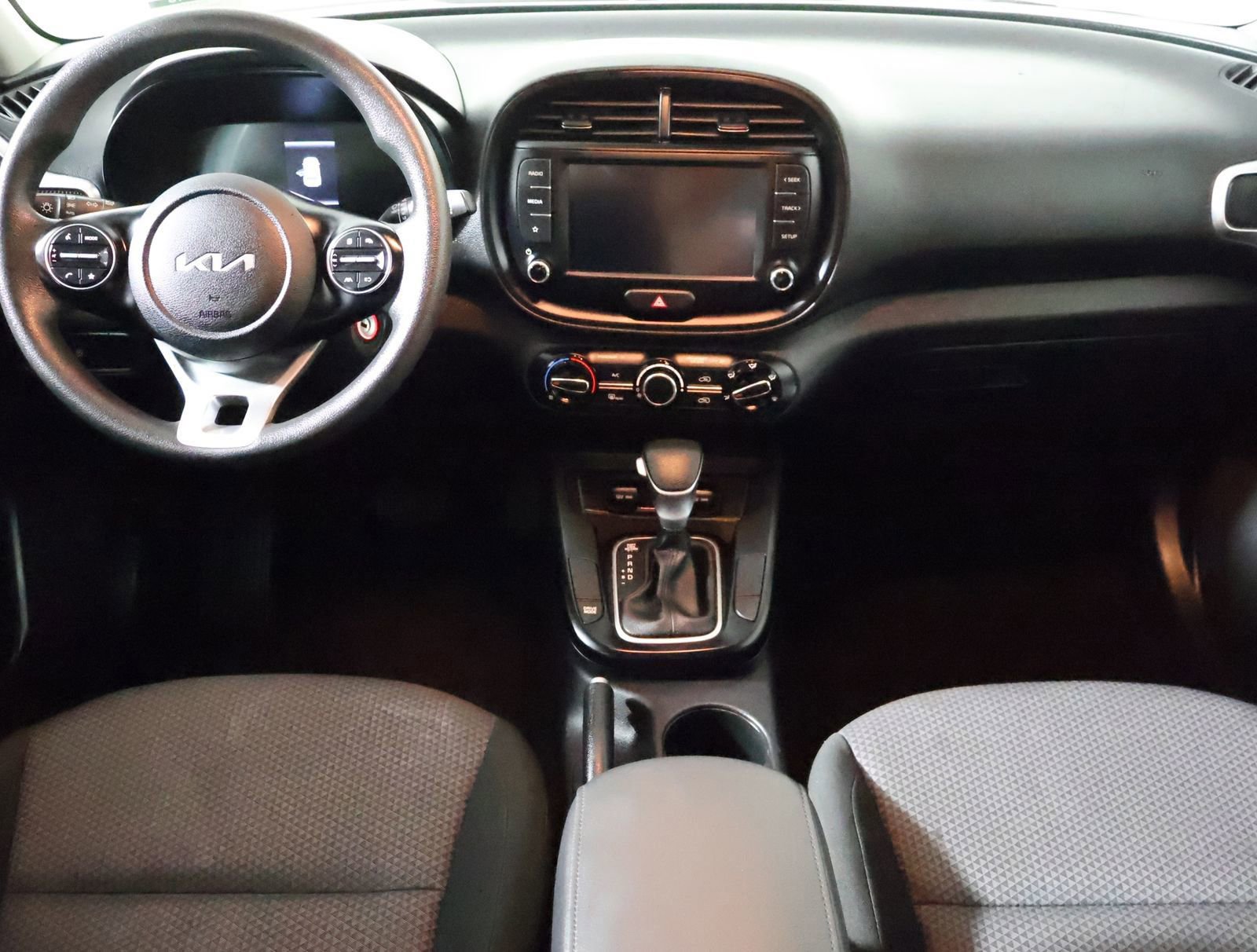 Used 2024 Kia Soul LX w/ Option Group 015 image 27