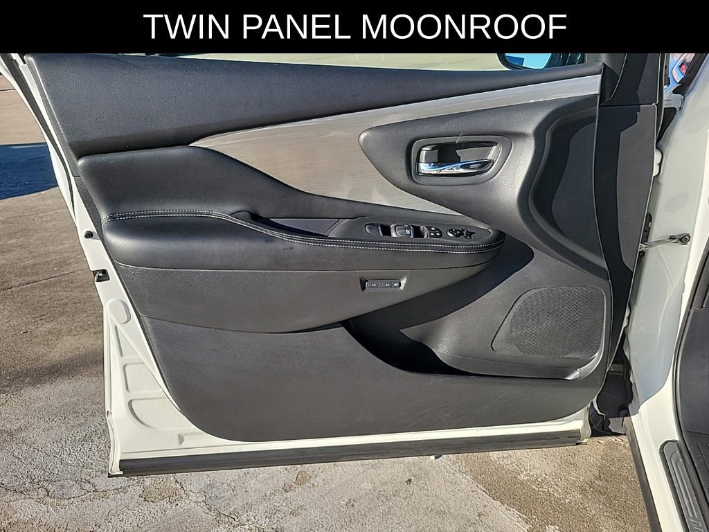 Used 2015 Nissan Murano Platinum w/ Platinum Technology Package AWD/4WD image 19