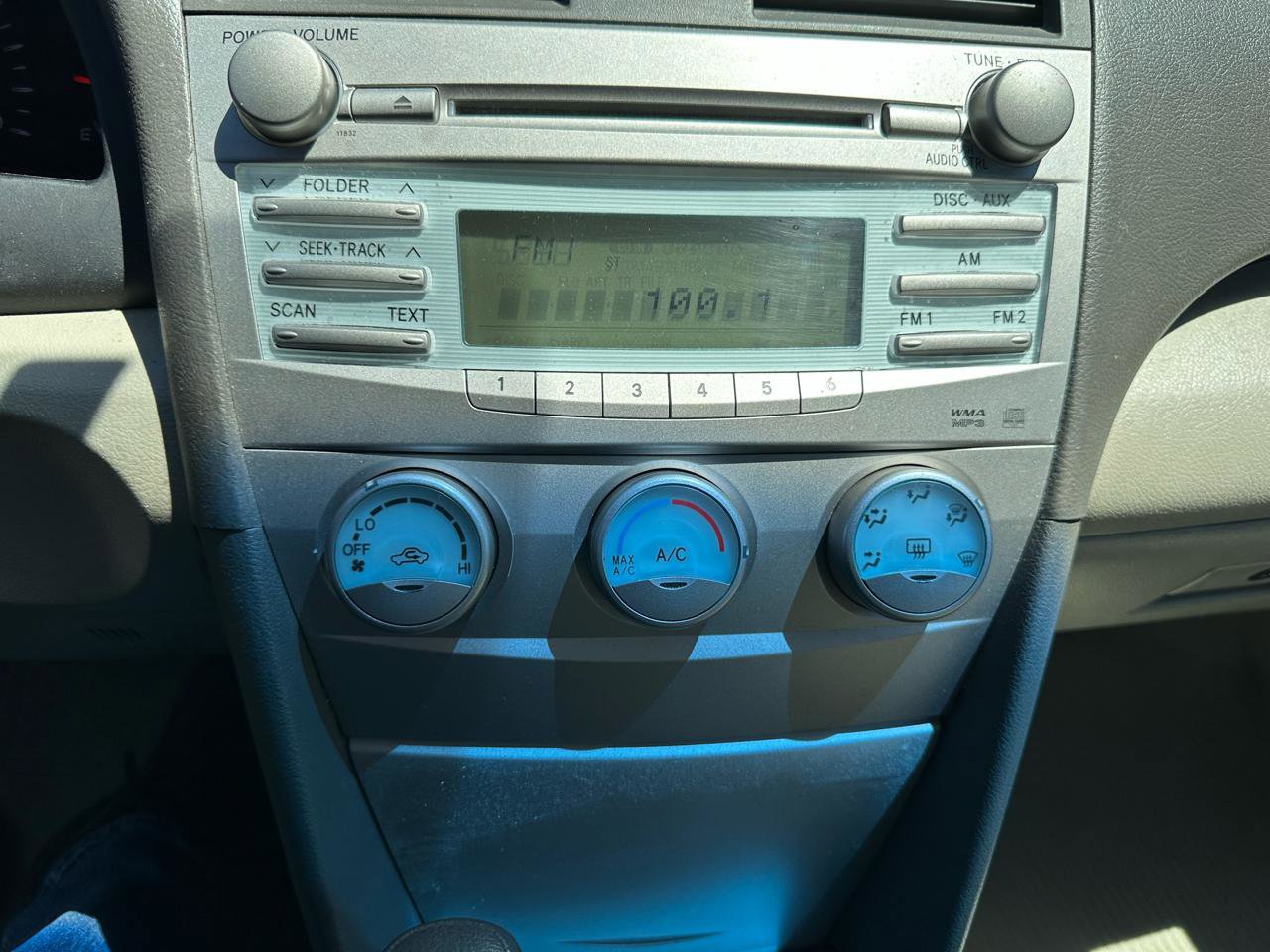 Used 2009 Toyota Camry FWD image 13