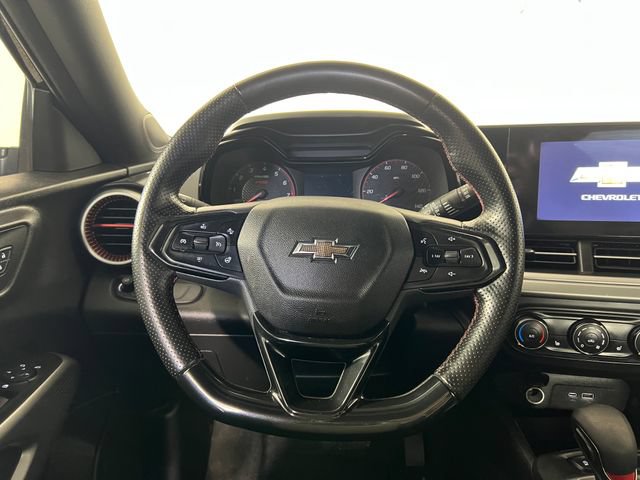 Used 2024 Chevrolet Trax RS w/ Sunroof Package FWD image 15