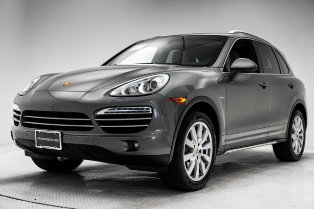 Used 2014 Porsche Cayenne Diesel Platinum Edition AWD/4WD image 1