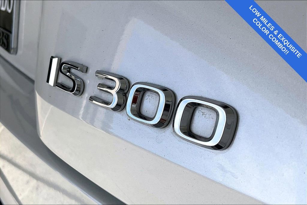 Used 2022 Lexus IS 300 image 41