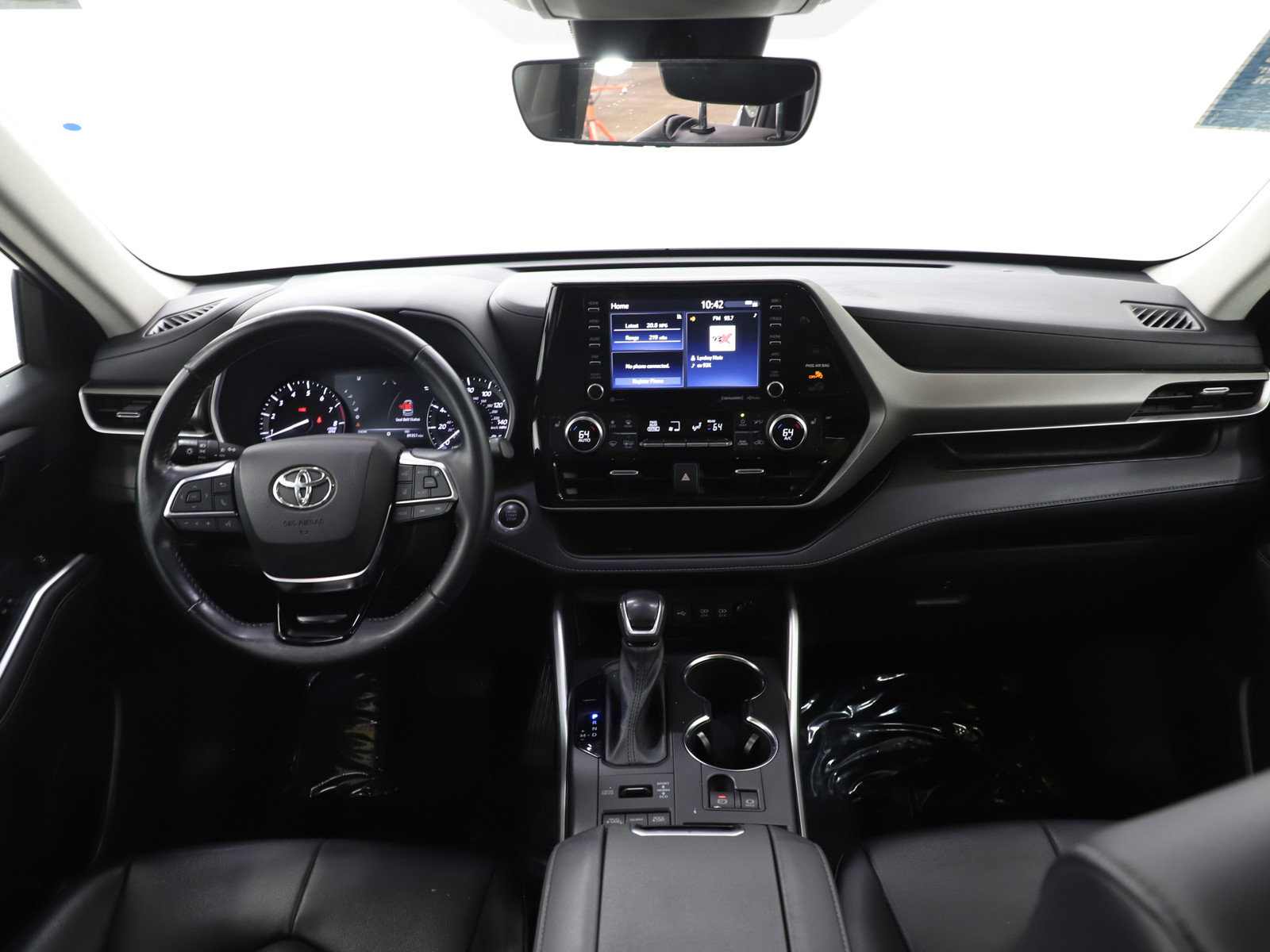 Used 2021 Toyota Highlander XLE image 14