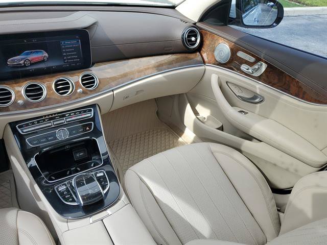 Used 2018 Mercedes-Benz E 400 4MATIC Wagon image 38