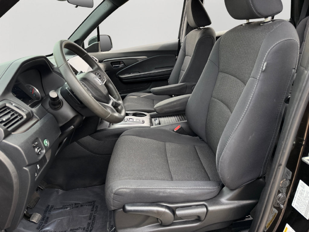 Used 2021 Honda Passport Sport image 14