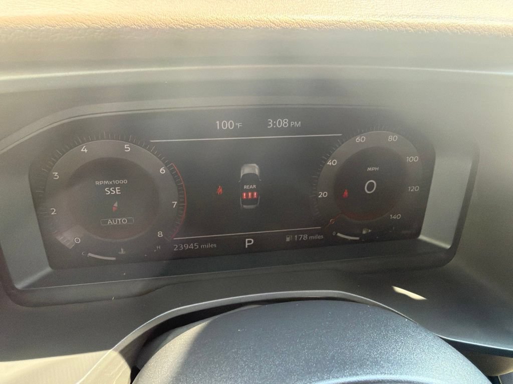 Used 2023 Nissan Rogue Platinum AWD/4WD image 13