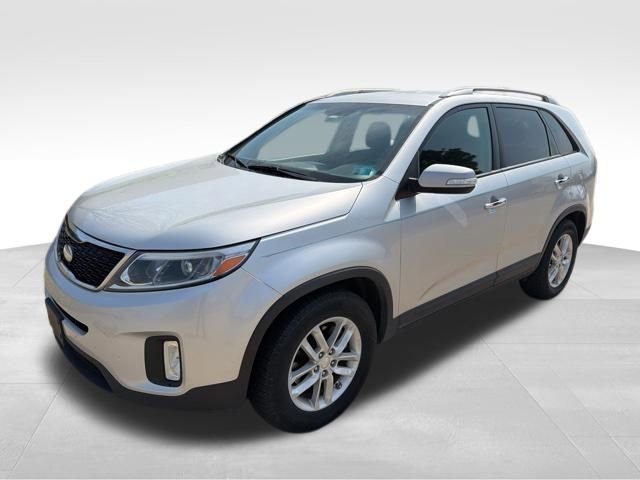 Used 2015 Kia Sorento LX image 9