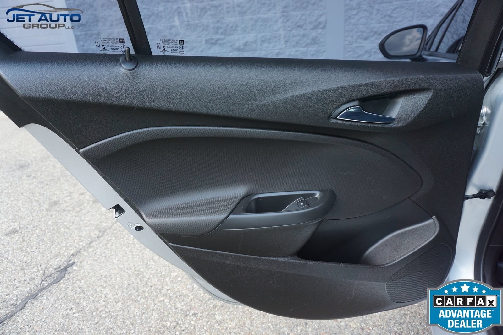 Used 2019 Chevrolet Cruze LS FWD image 18