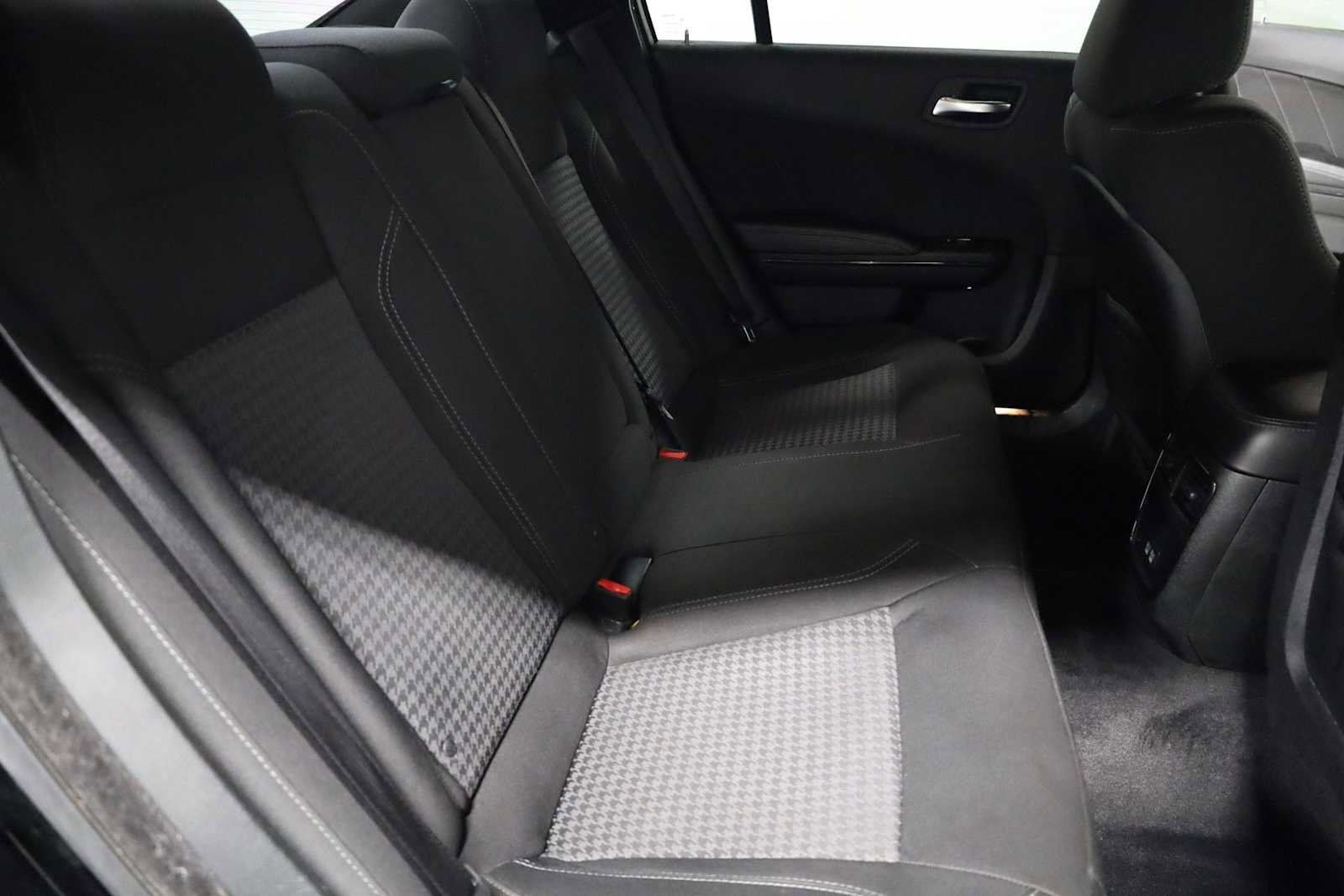 Used 2018 Dodge Charger GT w/ Navigation & Travel Group AWD/4WD image 32