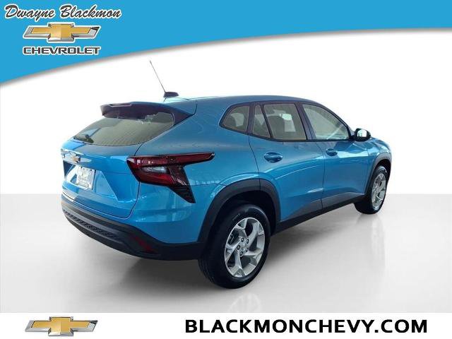 New 2026 Chevrolet Trax LS w/ LS Convenience Package image 3