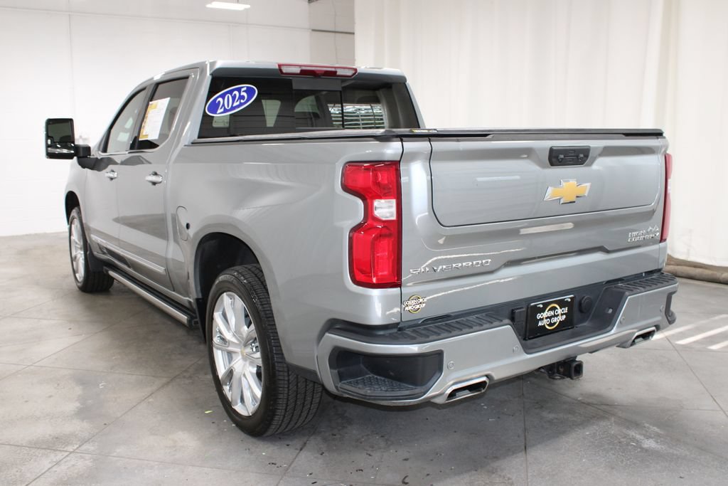 Used 2025 Chevrolet Silverado 1500 High Country w/ High Country Premium Package AWD/4WD image 7