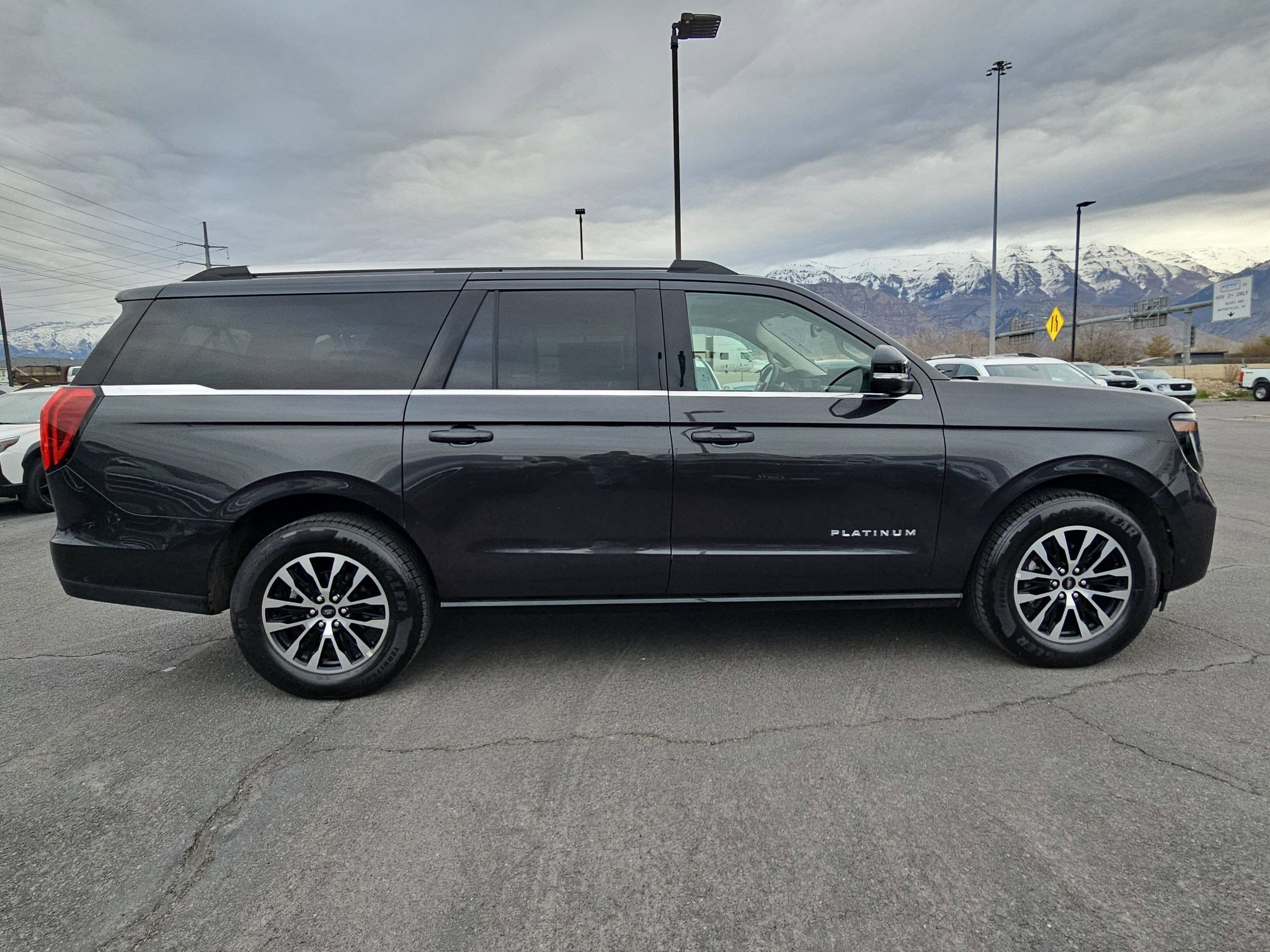 Used 2025 Ford Expedition Max Platinum image 2