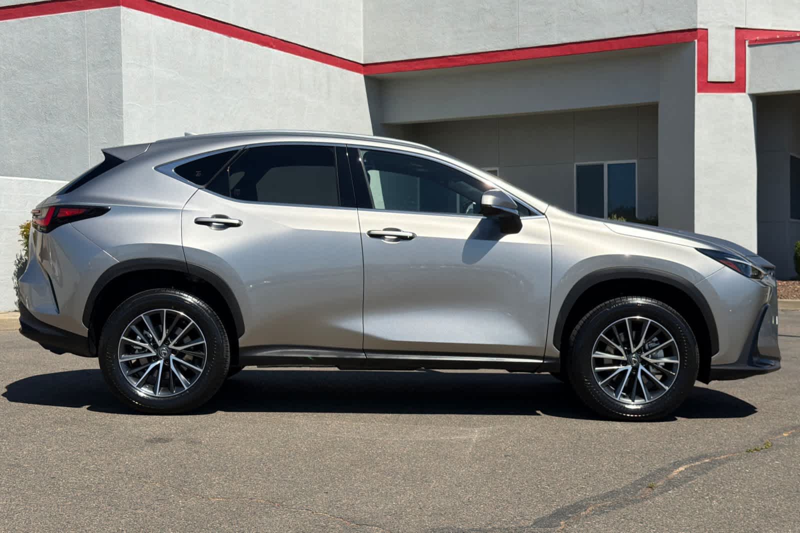 Certified 2024 Lexus NX 350h AWD image 6