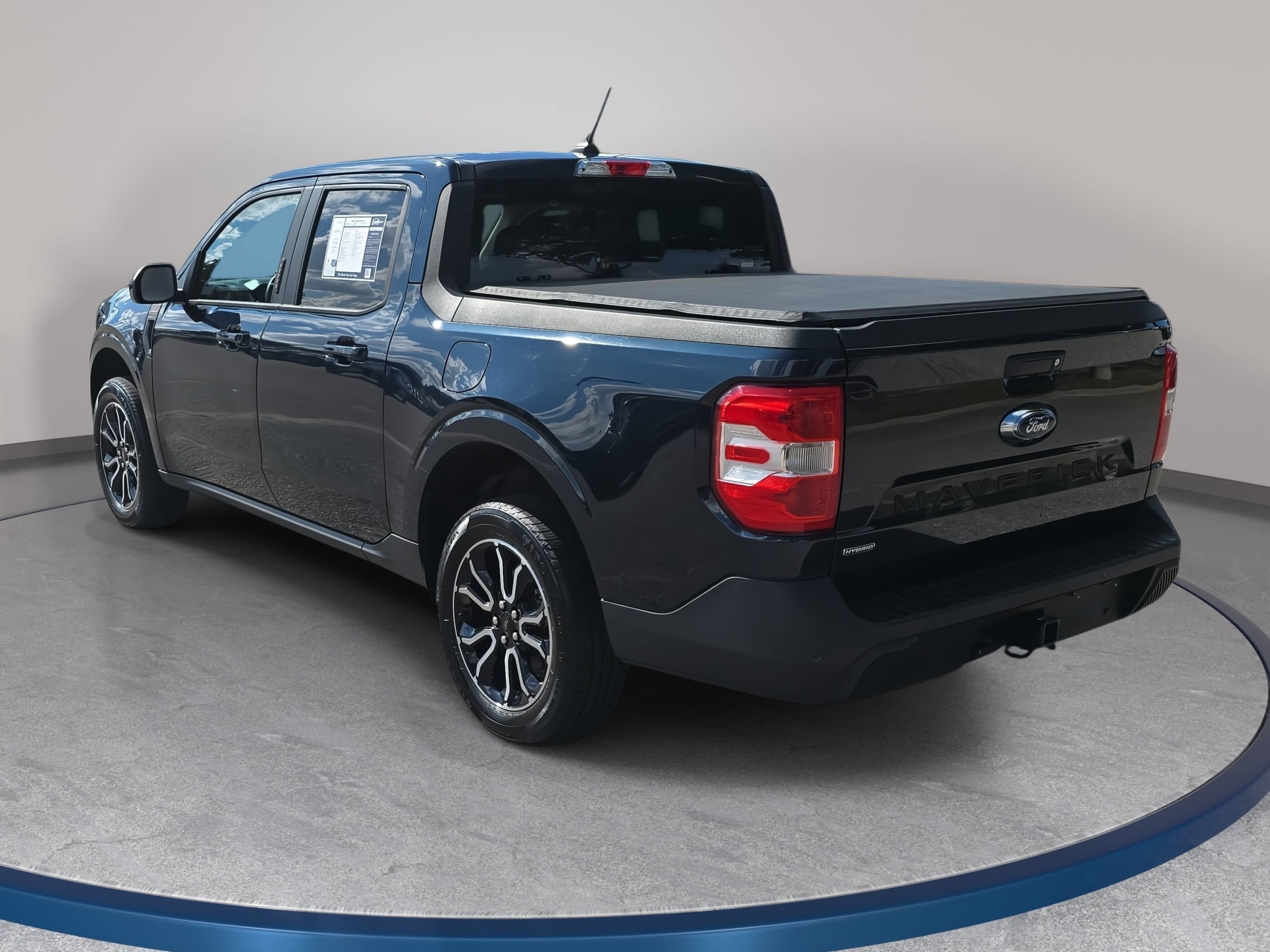 Used 2022 Ford Maverick Lariat w/ Lariat Luxury Package FWD image 7