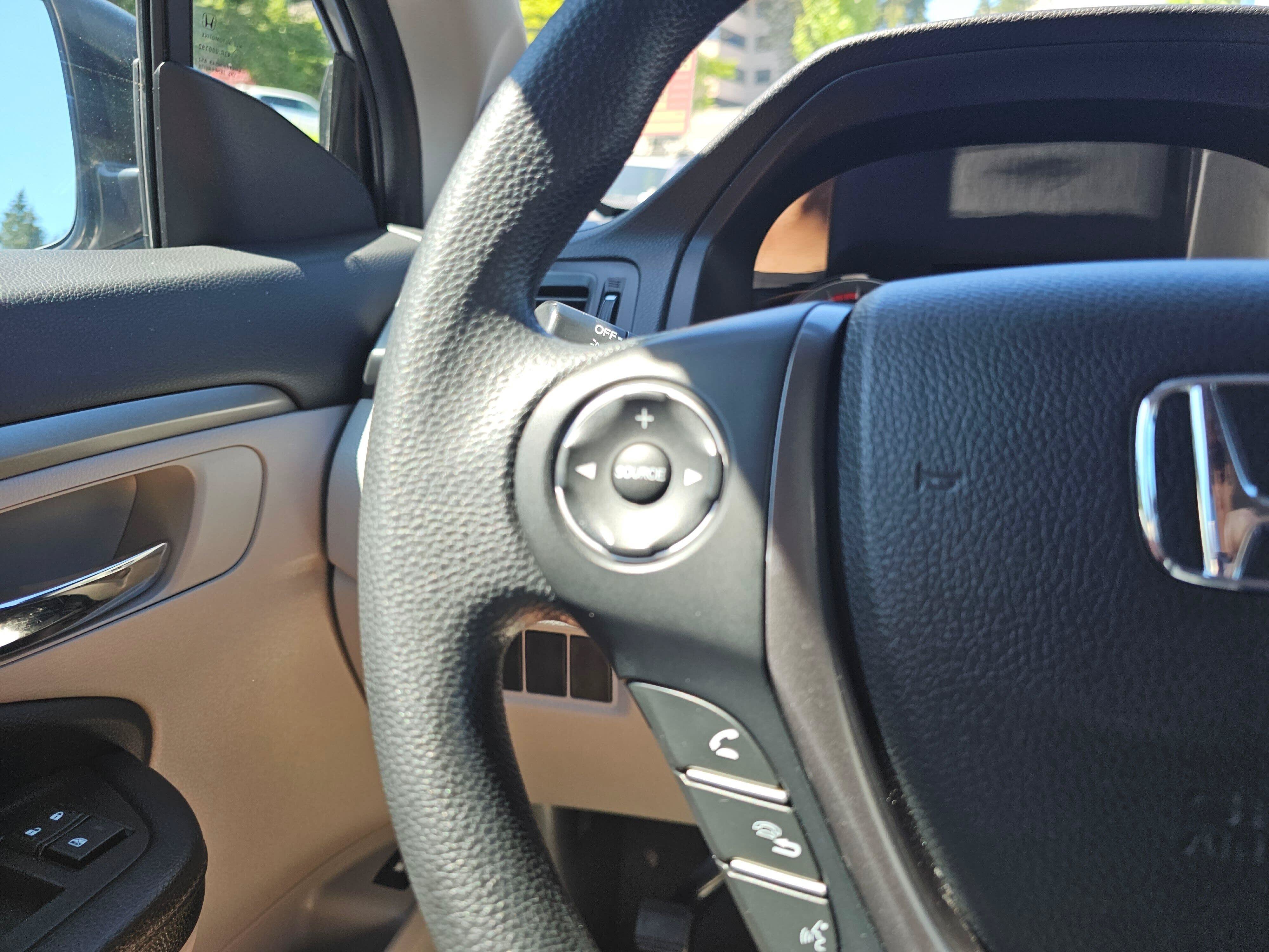 Used 2018 Honda Pilot LX image 30