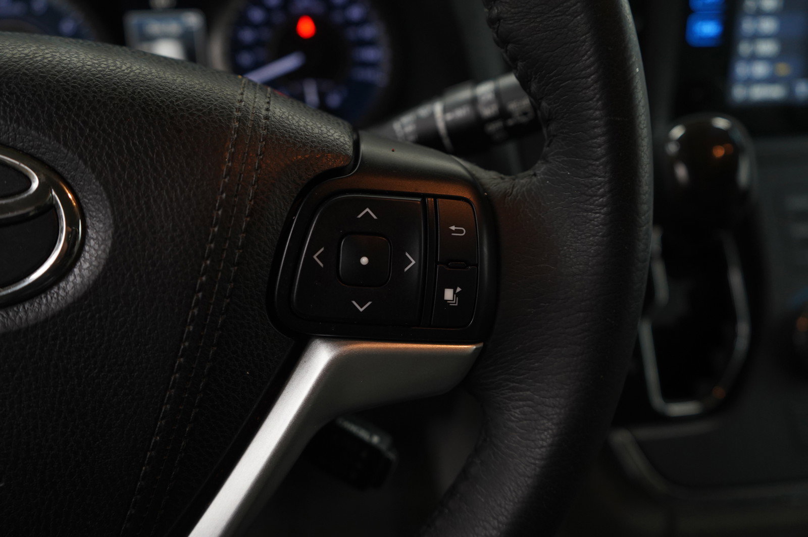 Used 2017 Toyota Sienna XLE image 19