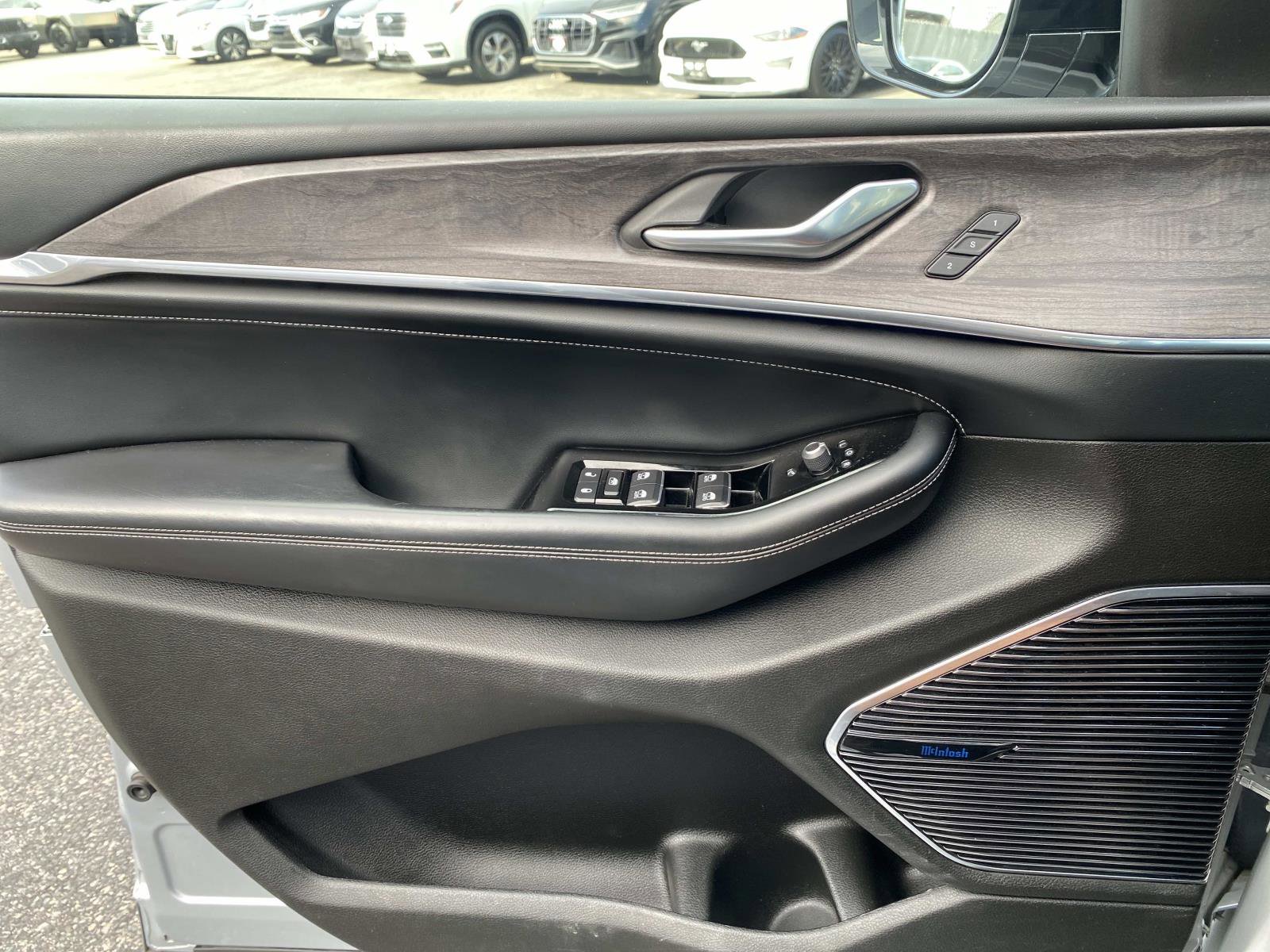 Used 2022 Jeep Grand Cherokee L Overland image 17