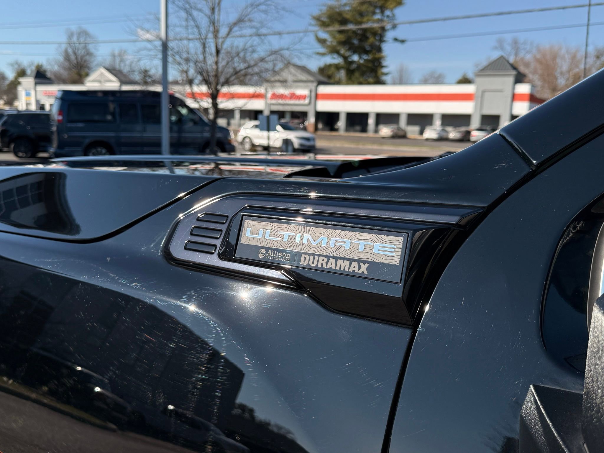 Used 2025 GMC Sierra 2500 Denali Ultimate image 9