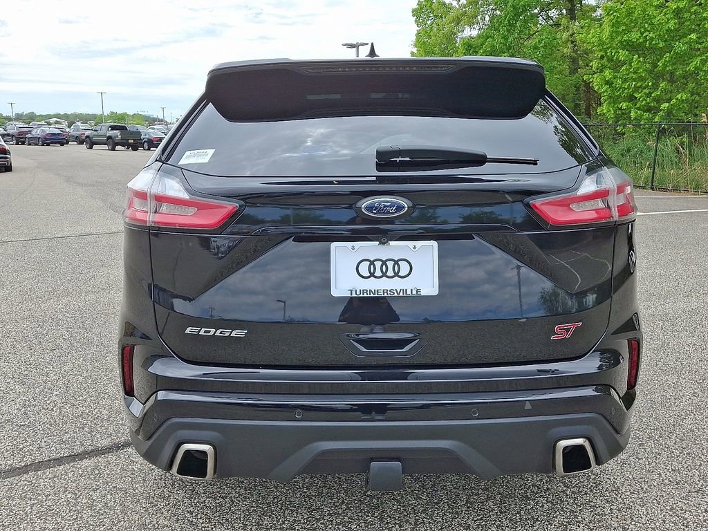 Used 2019 Ford Edge ST w/ Equipment Group 401A AWD/4WD image 5
