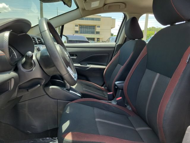 Used 2024 Nissan Versa SR FWD image 19
